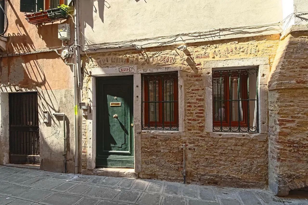 Palazzetto Canossa Venedig 0*,  Italien